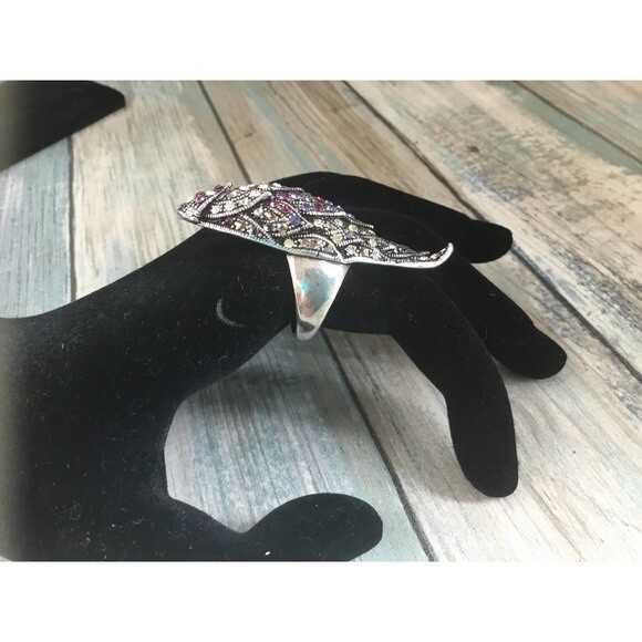 Large Silver Rhinestone Ring 7 1/2 - Picture 2 of 5